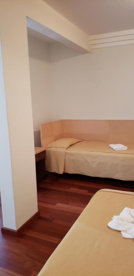 Ilha Da Gale Tourist Hotel Fazenda De Bombas Бомбиняс Екстериор снимка